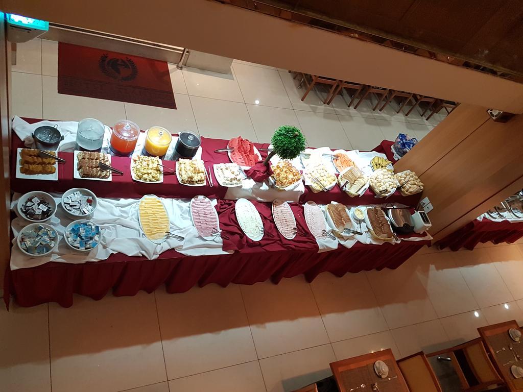 Hotel Atlantico Business Centro Rio de Janeiro Exterior photo Breakfast buffet at the hotel
